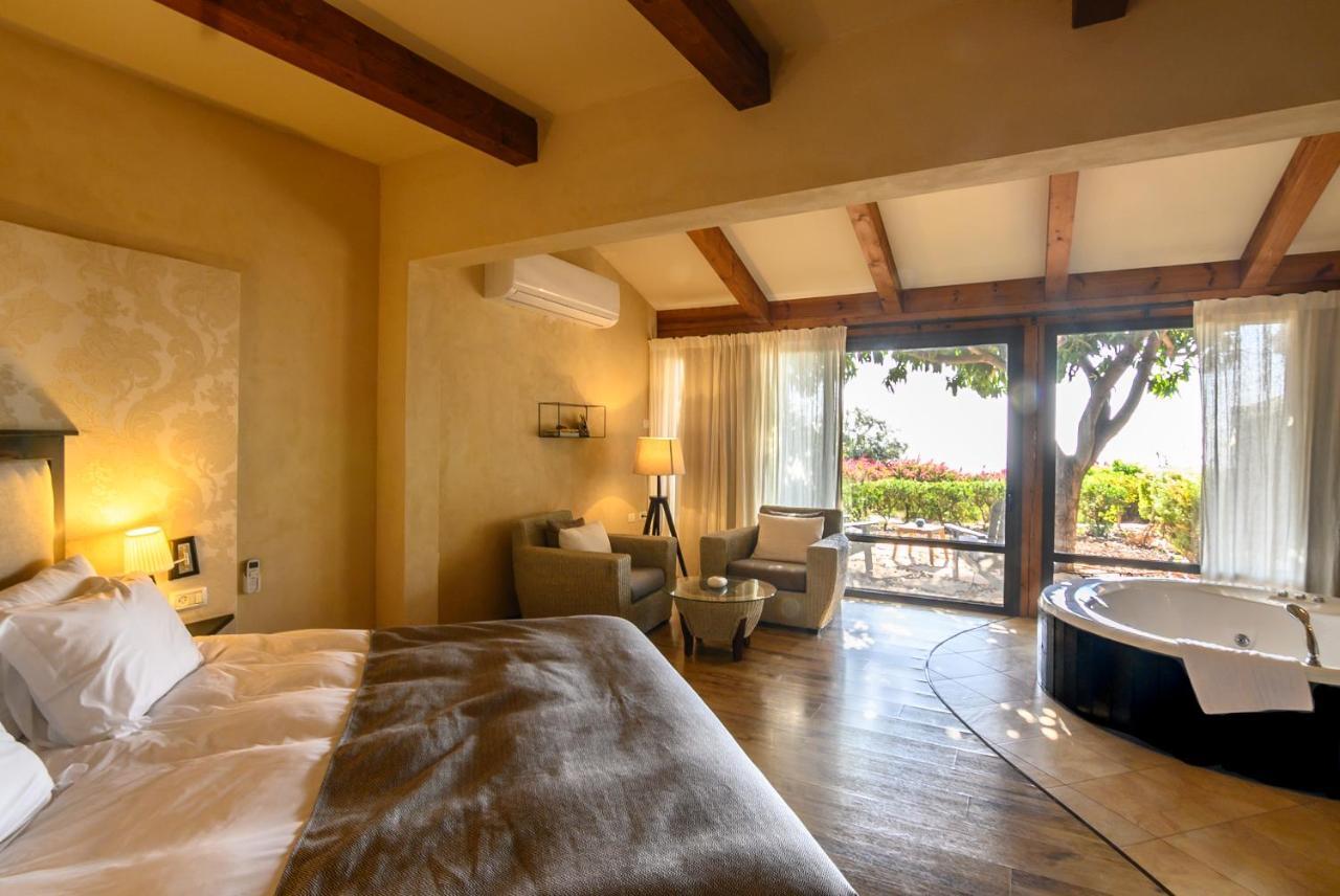 Cnaan Village Boutique Hotel & Spa 해드 네스 외부 사진